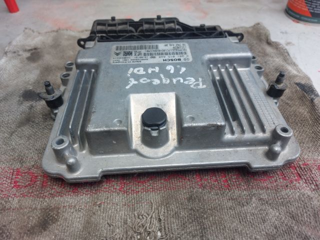 bontott PEUGEOT 207 Motorvezérlő