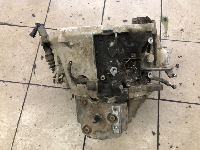 bontott PEUGEOT 207 Váltó (Mechanikus)