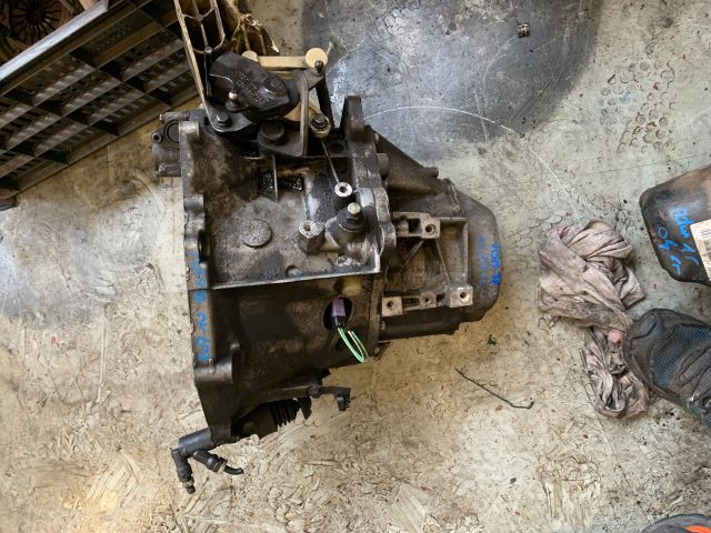 bontott PEUGEOT 207 Váltó (Mechanikus)