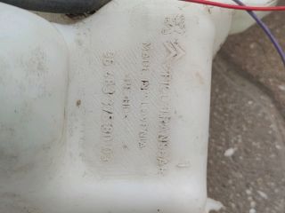 bontott PEUGEOT 207 Ablakmosó Tartály