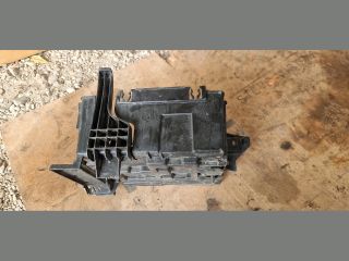 bontott PEUGEOT 207 Akkumulátor Tartó