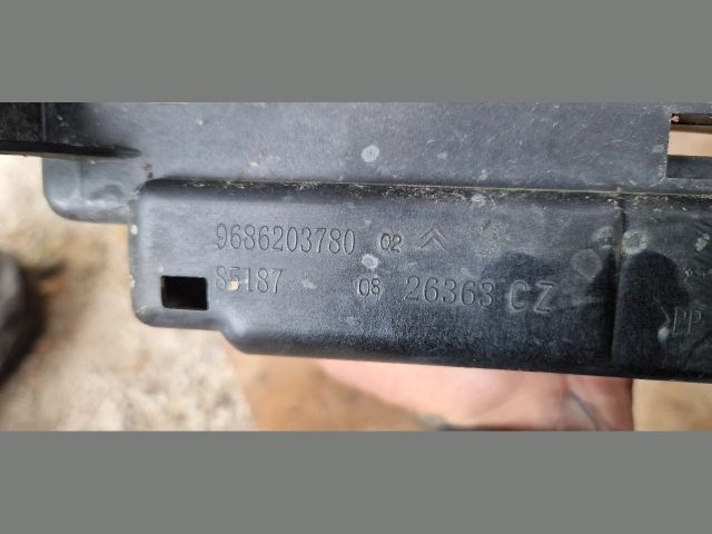 bontott PEUGEOT 207 Akkumulátor Tartó