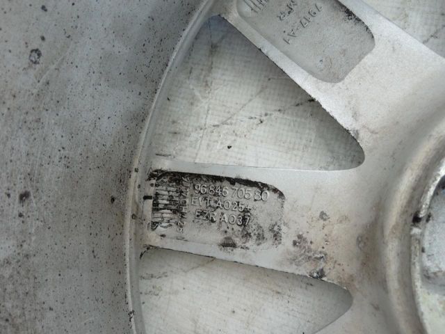 bontott PEUGEOT 207 Alufelni (1 db)