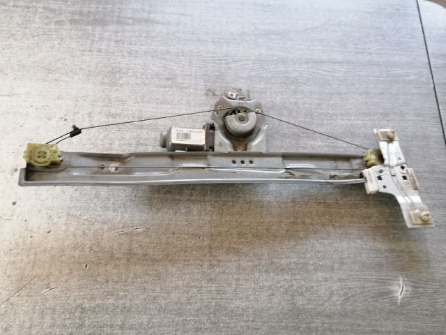 bontott PEUGEOT 207 Bal első Ablakemelő Szerkezet (Elektromos)