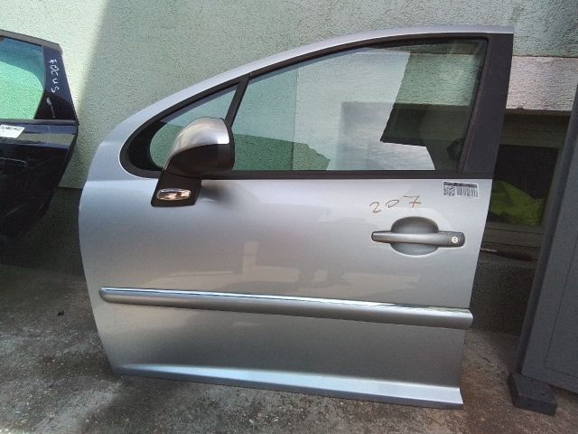 bontott PEUGEOT 207 Bal első Ajtó (Részeivel)