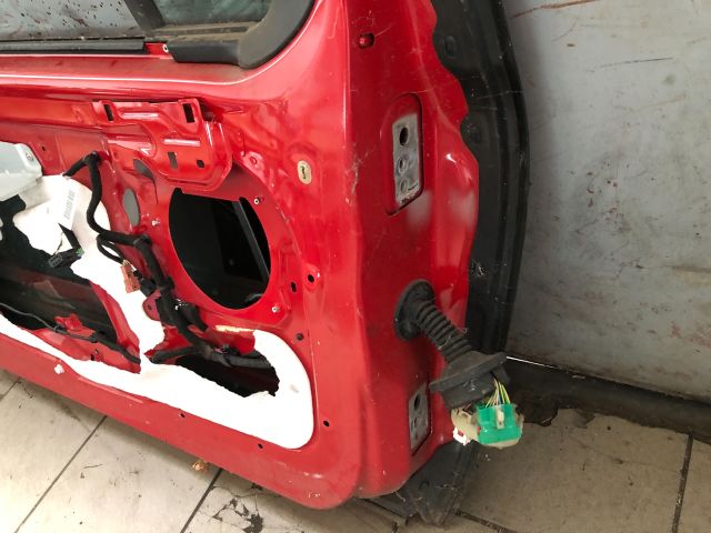 bontott PEUGEOT 207 Bal első Ajtó (Üres lemez)