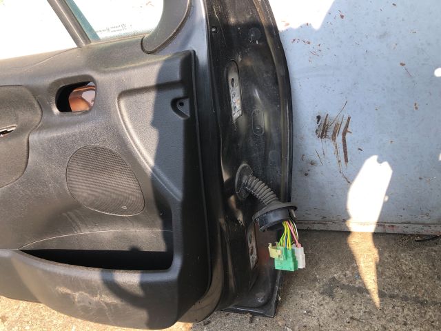 bontott PEUGEOT 207 Bal első Ajtó (Üres lemez)