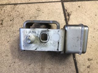 bontott PEUGEOT 207 Bal első Ajtóhatároló