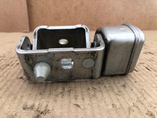 bontott PEUGEOT 207 Bal első Ajtóhatároló