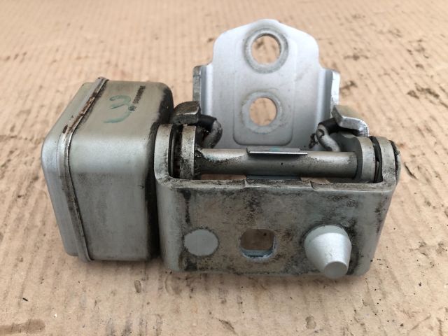 bontott PEUGEOT 207 Bal első Ajtóhatároló