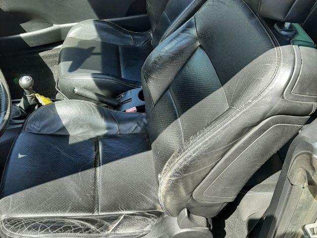 bontott PEUGEOT 207 Bal első Belső Kilincs