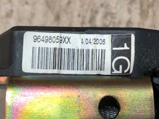 bontott PEUGEOT 207 Bal első Biztonsági Öv