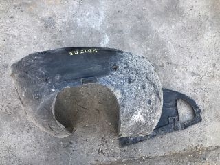 bontott PEUGEOT 207 Bal első Dobbetét (Kerékjárati, Műanyag)