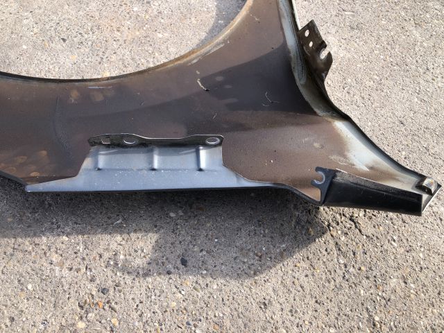 bontott PEUGEOT 207 Bal első Sárvédő