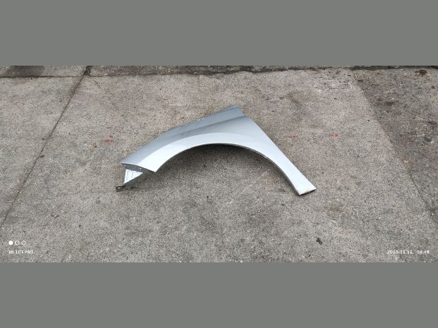 bontott PEUGEOT 207 Bal első Sárvédő