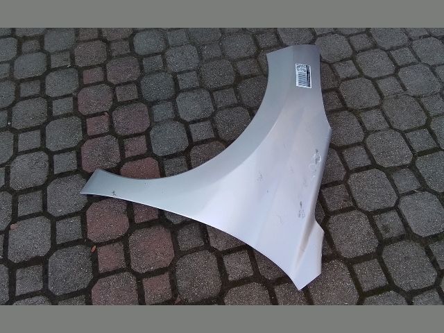 bontott PEUGEOT 207 Bal első Sárvédő