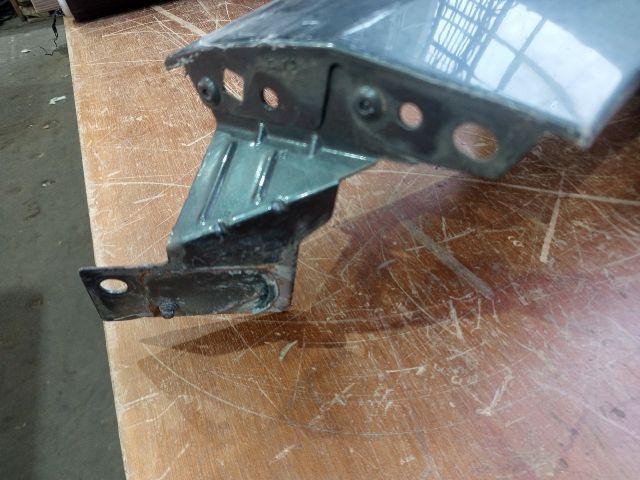 bontott PEUGEOT 207 Bal első Sárvédő