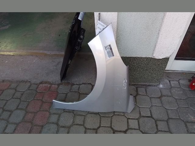 bontott PEUGEOT 207 Bal első Sárvédő