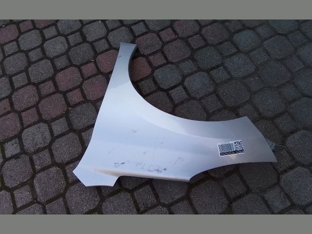 bontott PEUGEOT 207 Bal első Sárvédő