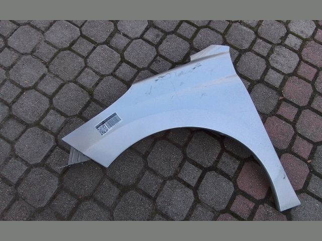 bontott PEUGEOT 207 Bal első Sárvédő