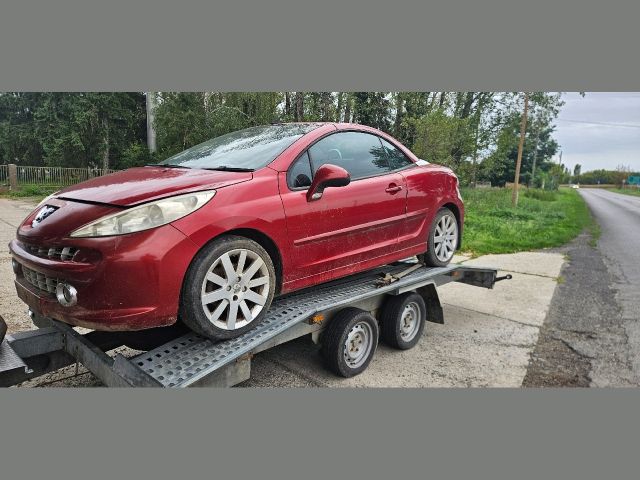 bontott PEUGEOT 207 Bal első Sárvédő