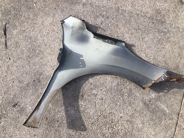 bontott PEUGEOT 207 Bal első Sárvédő