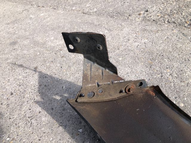 bontott PEUGEOT 207 Bal első Sárvédő