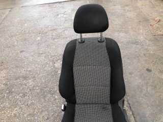 bontott PEUGEOT 207 Bal első Ülés