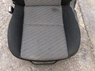 bontott PEUGEOT 207 Bal első Ülés