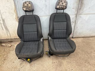 bontott PEUGEOT 207 Bal első Ülés