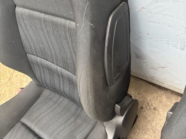 bontott PEUGEOT 207 Bal első Ülés