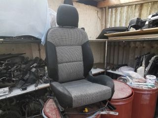 bontott PEUGEOT 207 Bal első Ülés