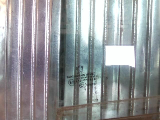 bontott PEUGEOT 207 Bal hátsó Ablak