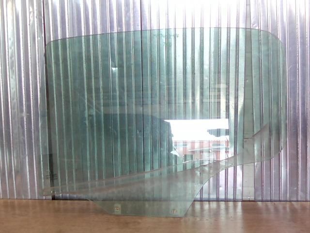 bontott PEUGEOT 207 Bal hátsó Ablak