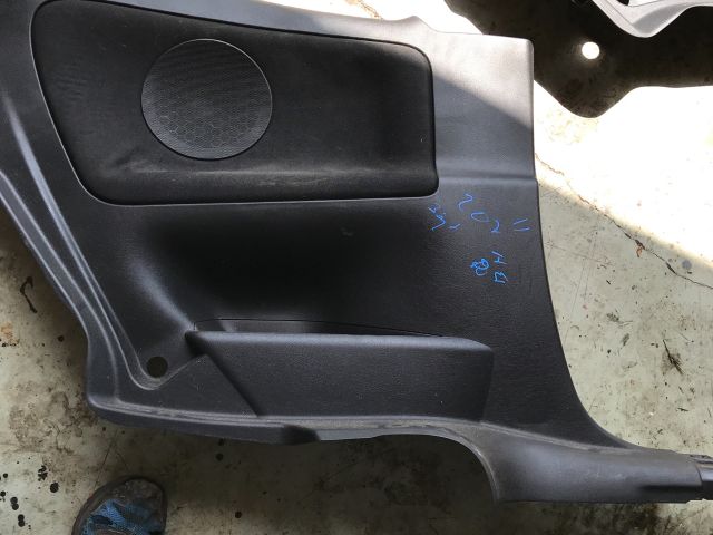 bontott PEUGEOT 207 Bal hátsó Ajtó Kárpit