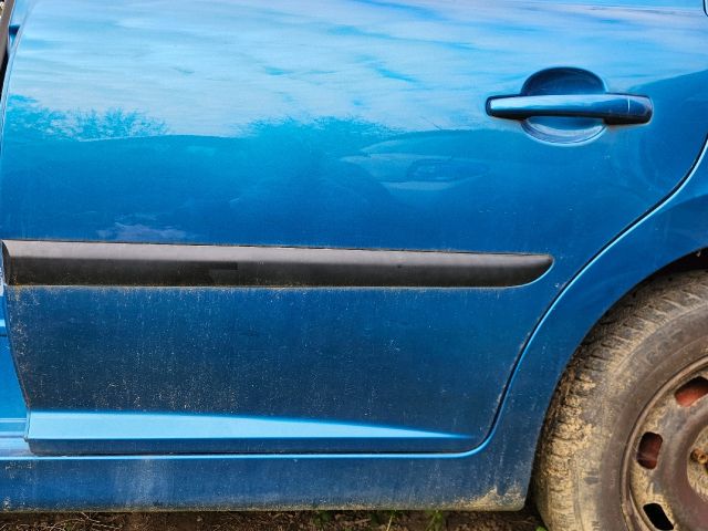 bontott PEUGEOT 207 Bal hátsó Ajtó (Részeivel)