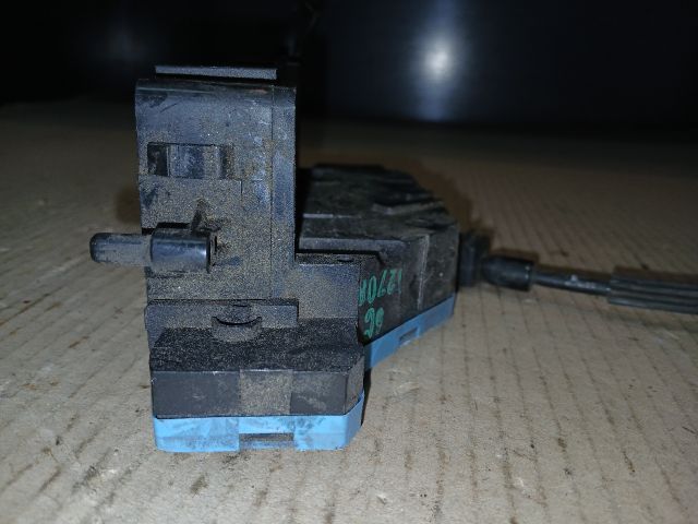 bontott PEUGEOT 207 Bal hátsó Ajtózár