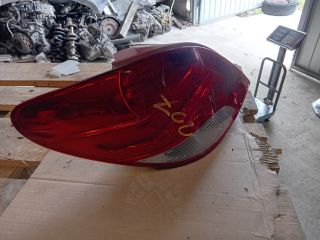 bontott PEUGEOT 207 Bal Hátsó Lámpa