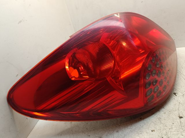 bontott PEUGEOT 207 Bal Hátsó Lámpa