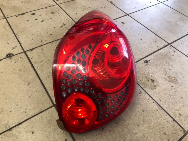 bontott PEUGEOT 207 Bal Hátsó Lámpa