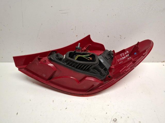 bontott PEUGEOT 207 Bal Hátsó Lámpa