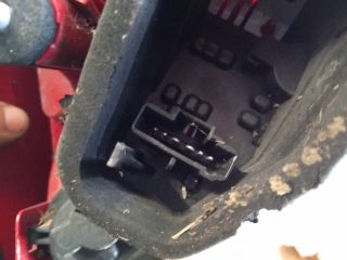 bontott PEUGEOT 207 Bal Hátsó Lámpa