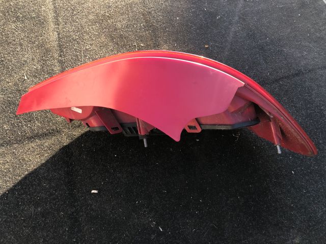 bontott PEUGEOT 207 Bal Hátsó Lámpa