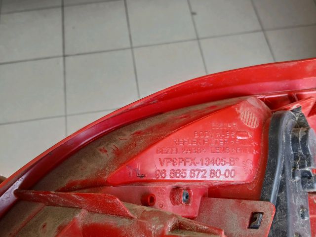 bontott PEUGEOT 207 Bal Hátsó Lámpa