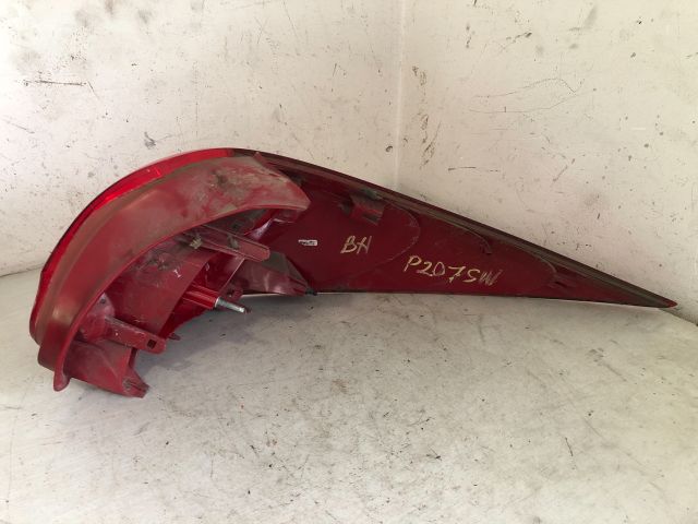 bontott PEUGEOT 207 Bal Hátsó Lámpa