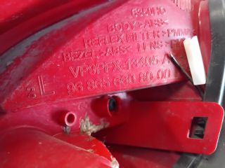 bontott PEUGEOT 207 Bal Hátsó Lámpa