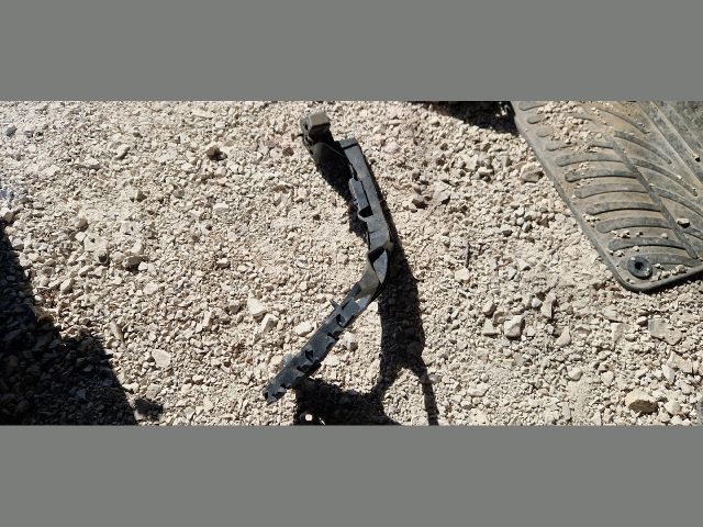 bontott PEUGEOT 207 Bal hátsó Oldal Lökhárító Tartó (Műanyag)