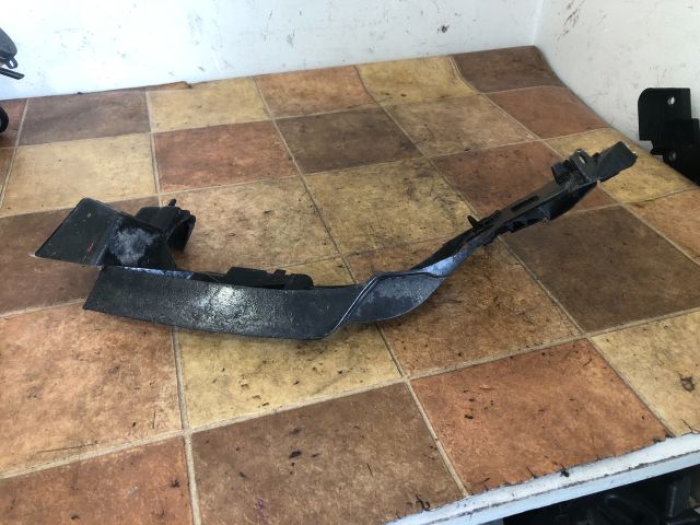 bontott PEUGEOT 207 Bal hátsó Oldal Lökhárító Tartó (Műanyag)