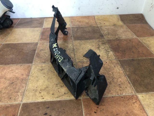 bontott PEUGEOT 207 Bal hátsó Oldal Lökhárító Tartó (Műanyag)