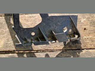 bontott PEUGEOT 207 Bal hátsó Oldal Lökhárító Tartó (Műanyag)